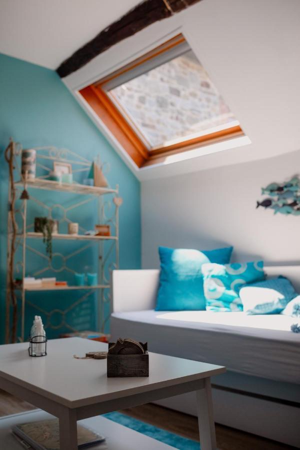 Logis Le P'Tit Rouillon Au Rythme De La Meuse Apartment Annevoie-Rouillon Bagian luar foto