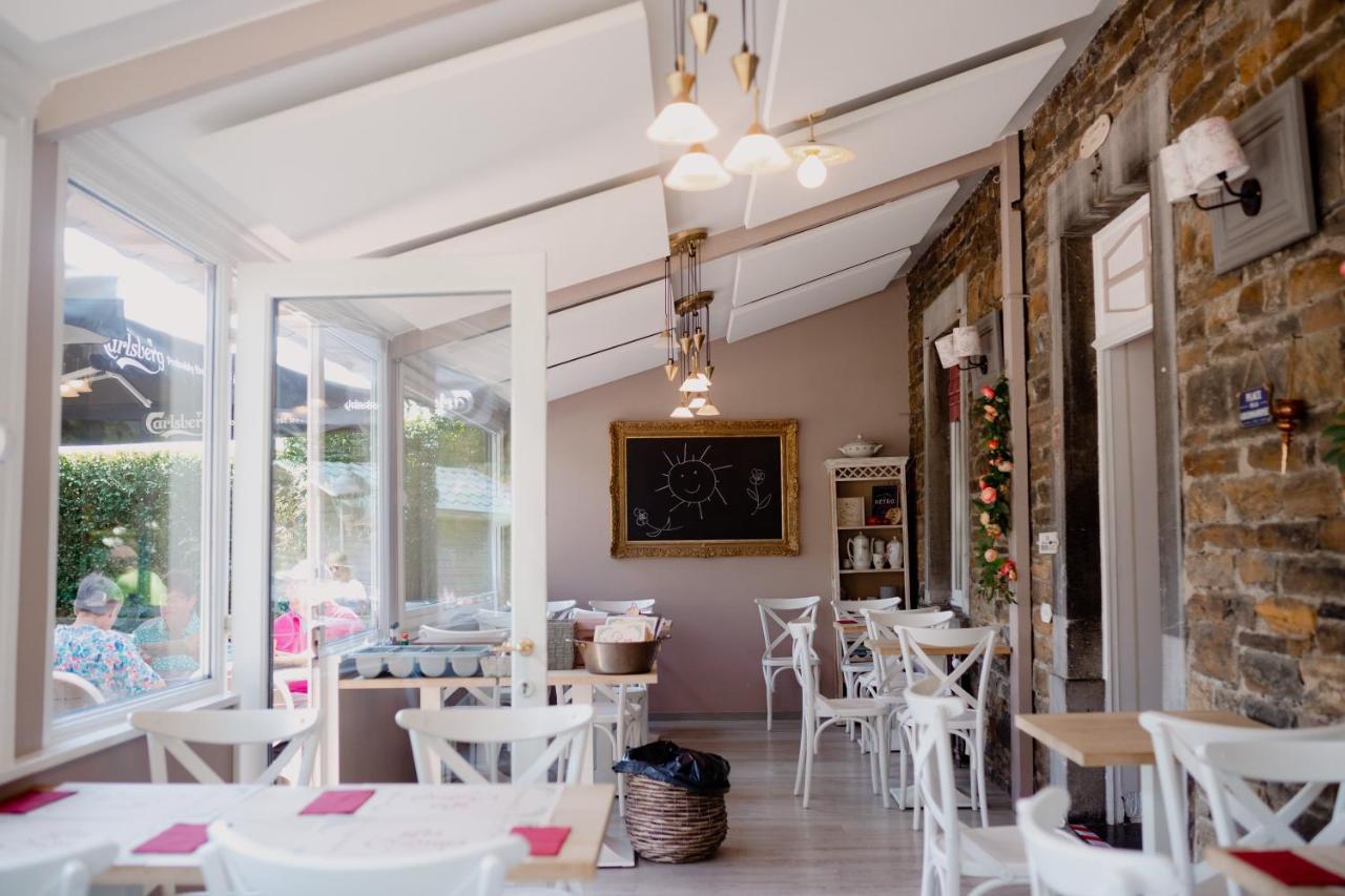Logis Le P'Tit Rouillon Au Rythme De La Meuse Apartment Annevoie-Rouillon Bagian luar foto
